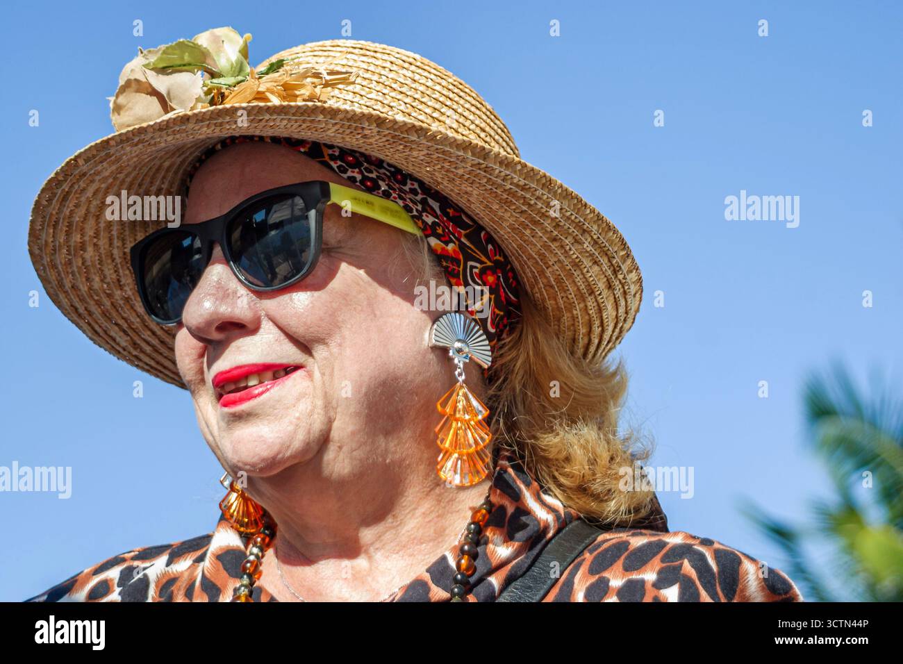 Miami Florida,Bayfront Park,hispanique latin Latino immigrants ethniques minorités,adultes femme femme femme,danse à la musique ethnique,vi Banque D'Images