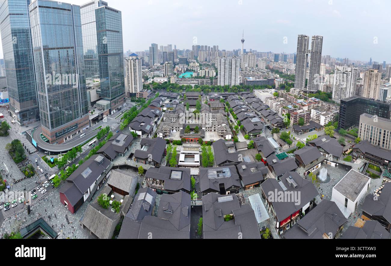 Photographie aérienne du centre financier international IFS de Chengdu dans le district de Jinjiang, ville de Chengdu Banque D'Images