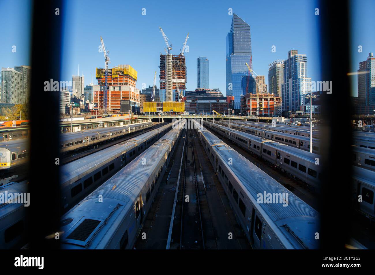 Les trains de métro MTA West Side à Hudson Yards, Manhattan, New York City, États-Unis Banque D'Images