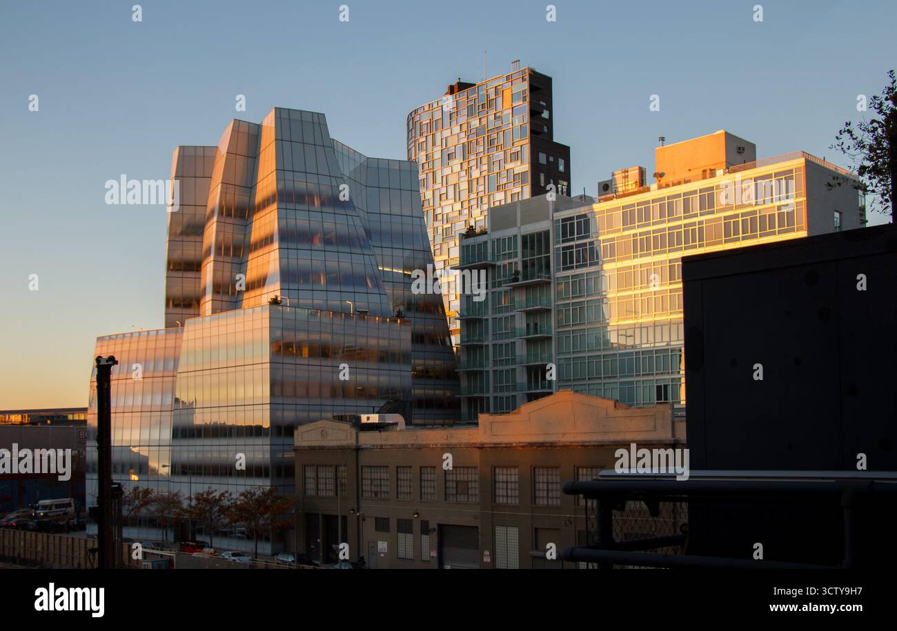 Les bâtiments historiques du parc linéaire élevé HJigh Line à Chelsea, Manhattan, New York, États-Unis Banque D'Images