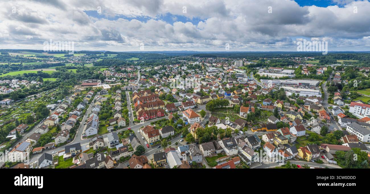 Vue aérienne de la ville de Pegnitz à l'extrémité orientale de la Suisse franconienne dans le district de Bayreuth en haute-Franconie Banque D'Images