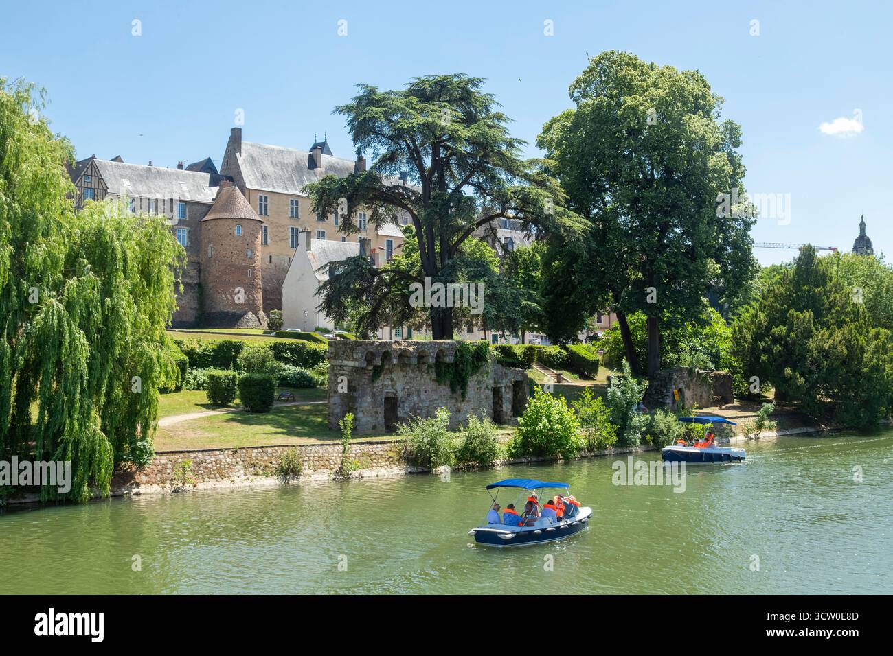 France, Sarthe, le Mans, Vieux Mans, Plantagenet City, centre historique médiéval, Sarthe et remparts des tanneries gallo-romaines // France, Sarthe (72), Banque D'Images