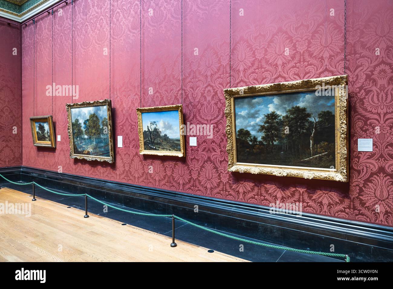 Intérieur de la National Gallery London avec peintures Old Master. Londres, Royaume-Uni, 28 juin 2023 Banque D'Images