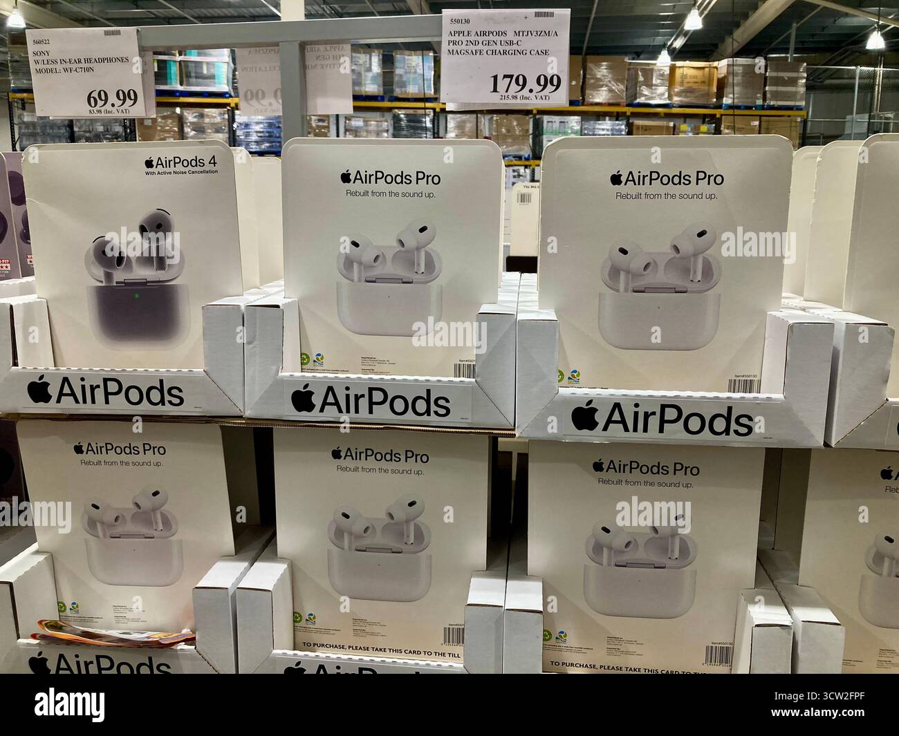 Affichage de la vente de produits Apple dans un magasin Costco au Royaume-Uni Banque D'Images