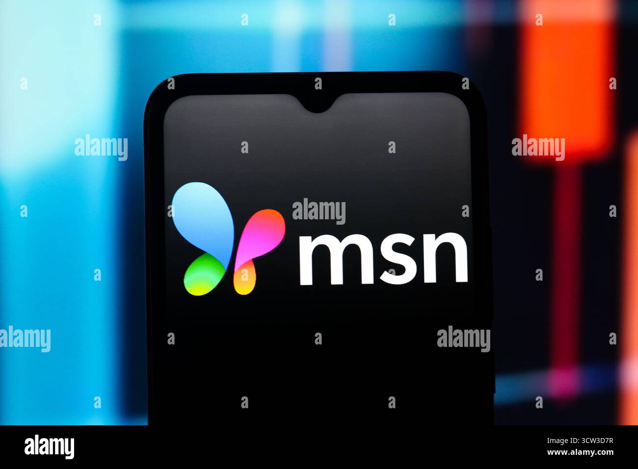 Dans cette illustration photo, le logo MSN est affiché sur l'écran d'un smartphone. Banque D'Images