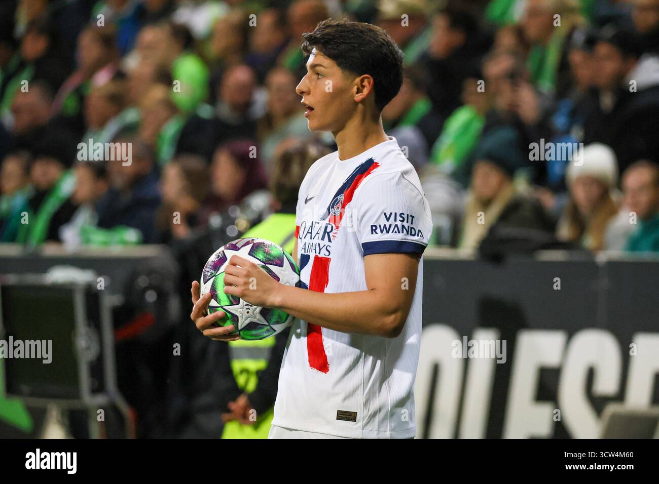 Wolfsburg, Deutschland. 08 octobre 2025. Wolfsburg, Allemagne 08. Oktober 2025 : Champions League - Frauen - 2025/2026 - VfL Wolfsburg vs. Paris Saint-Germain Im Bild : ELISA de Almeida (PSG) crédit : dpa/Alamy Live News Banque D'Images