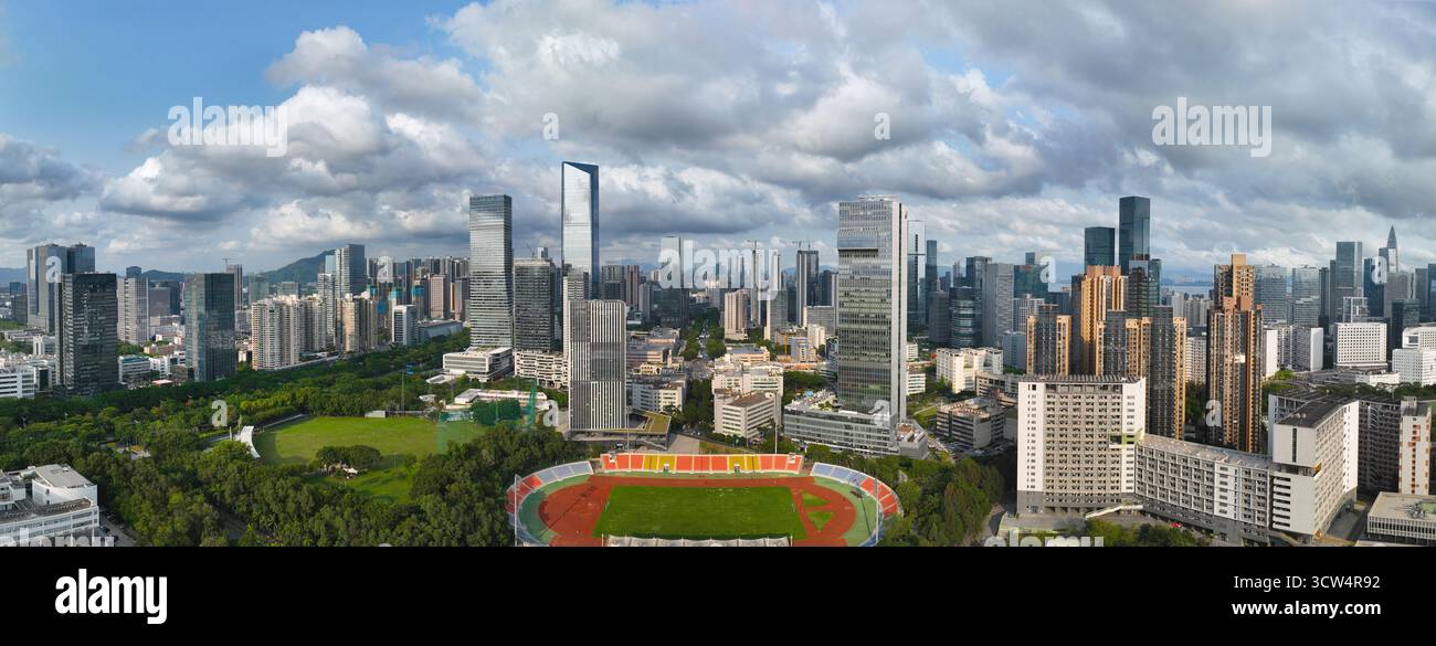 Photographie aérienne de l'Université de Shenzhen au Nanshan Hanjing Financial Center, Shenzhen, province du Guangdong Banque D'Images