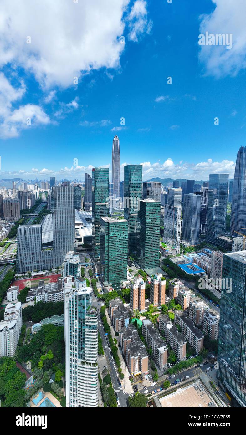 Photographie aérienne du centre de congrès et d'exposition Shenzhen Futian CBD, Ping an Financial Center Banque D'Images