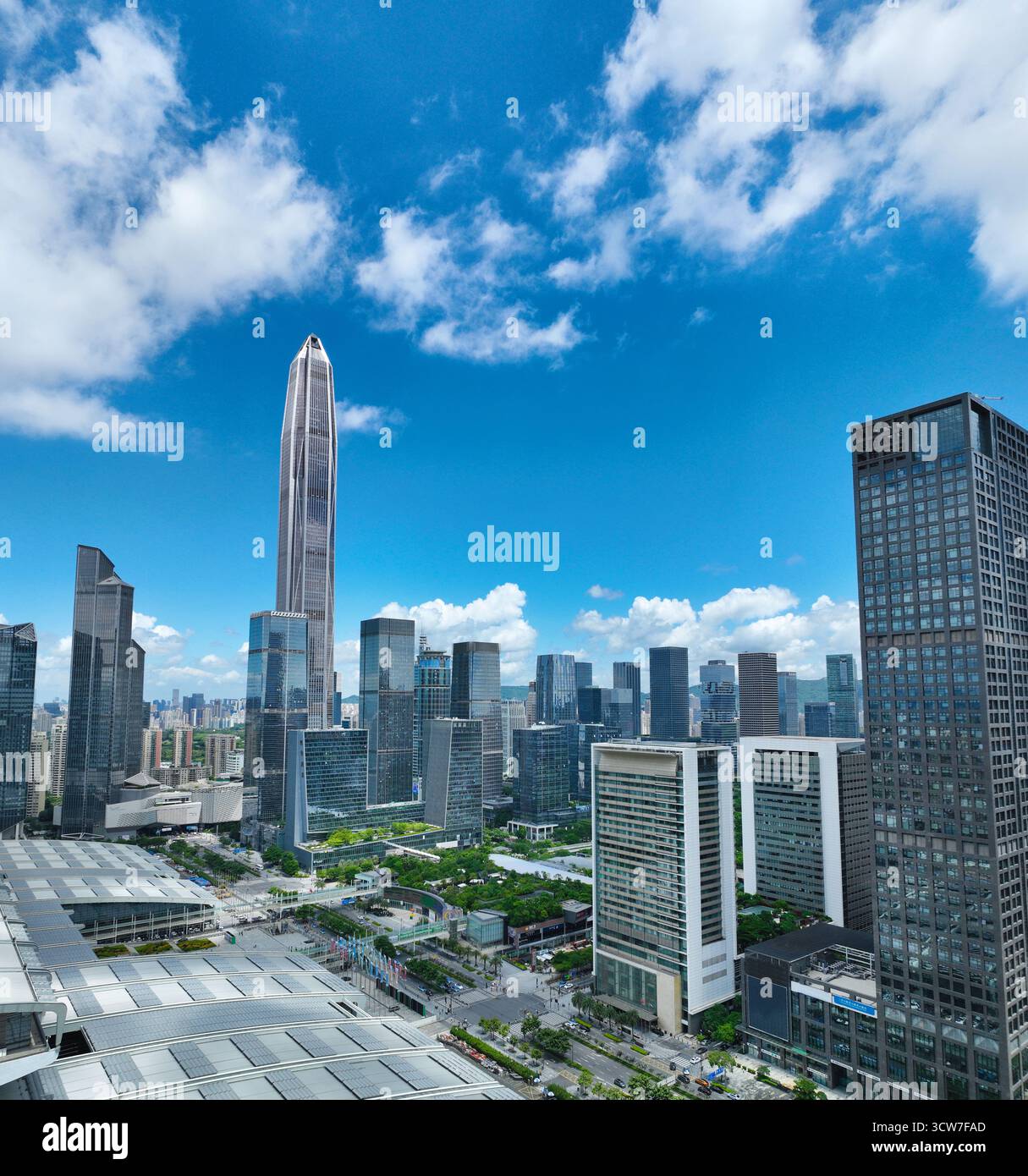 Photographie aérienne du centre de congrès et d'exposition Shenzhen Futian CBD, Ping an Financial Center Banque D'Images