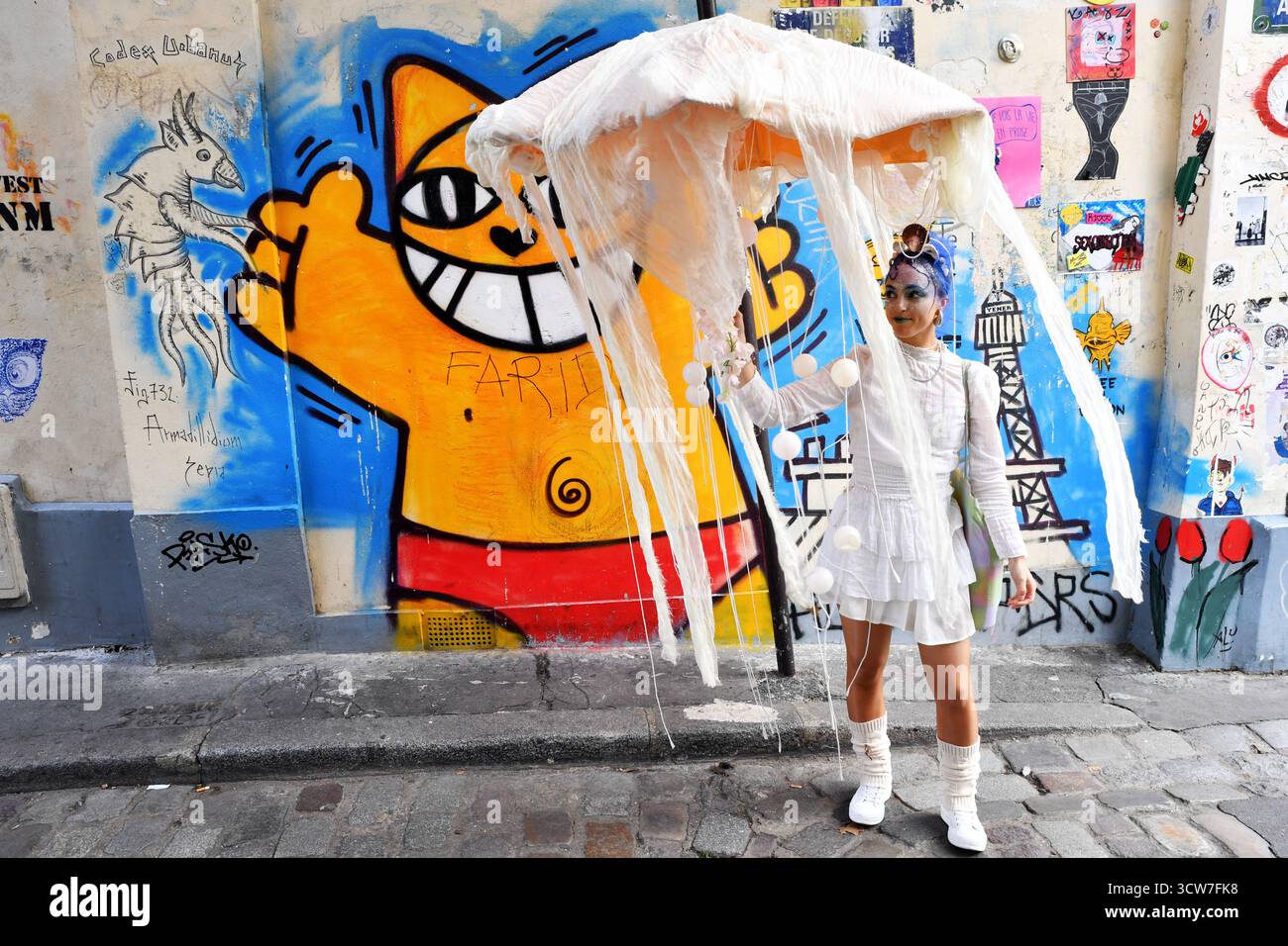 Art de rue sur un mur de Montmartre - Paris - France Banque D'Images