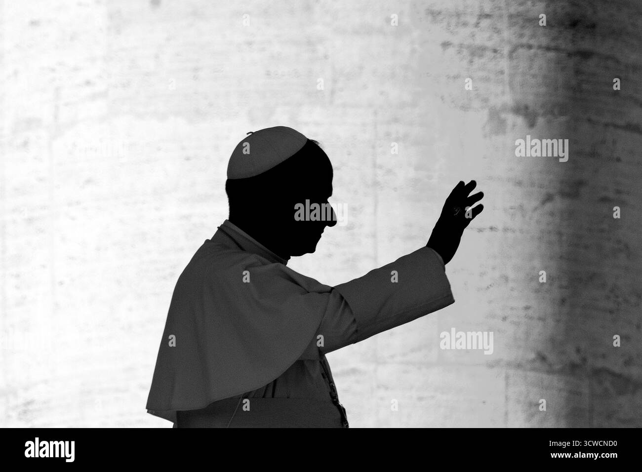 Vatican, Vatican. 11 octobre 2025. **NO LIBRI** Italie, Rome, Vatican, 2025/10/11 le pape Léon XIV lors d'une audience aux pèlerins de la région Toscane sur la place de Peters au Vatican photographie par ALESSIA GIULIANI /Catholic Press photo Credit : Independent photo Agency/Alamy Live News Banque D'Images