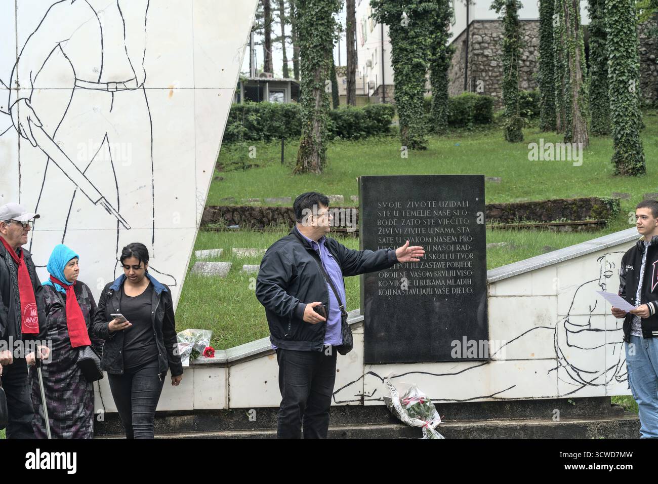 Bosnie-Herzégovine, Bihać (Mun.), Bihać : cimetière partisan Borići ('Partizansko Groblje Borići') [Stanislav Mišić, 1968] – Mémorial Banque D'Images