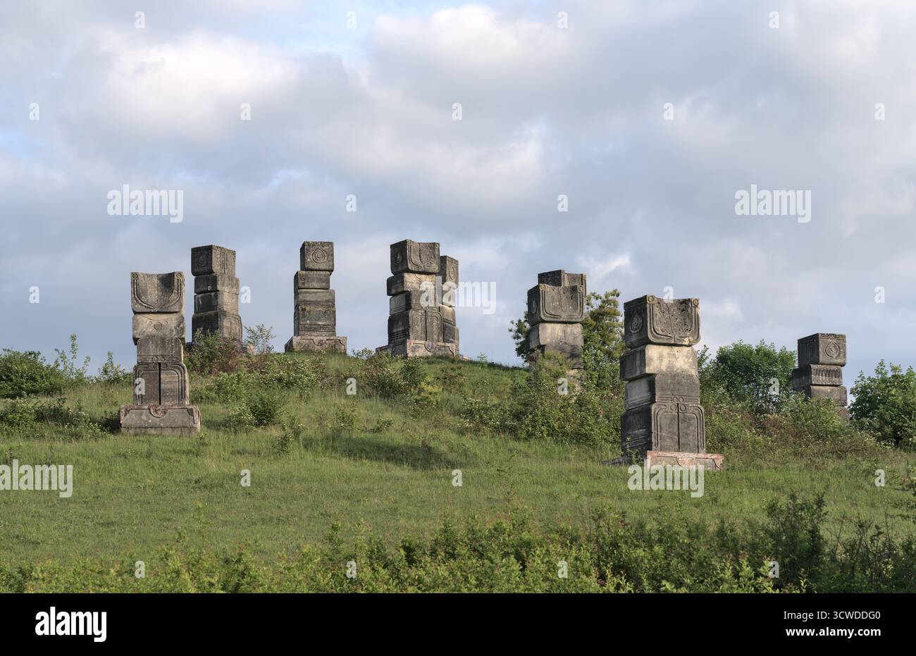 Bosnie-Herzégovine, Bihać (Mun.), Bihać : Parc commémoratif Garavica des victimes de la terreur fasciste [Bogdan Bogdanović, 1981] Banque D'Images