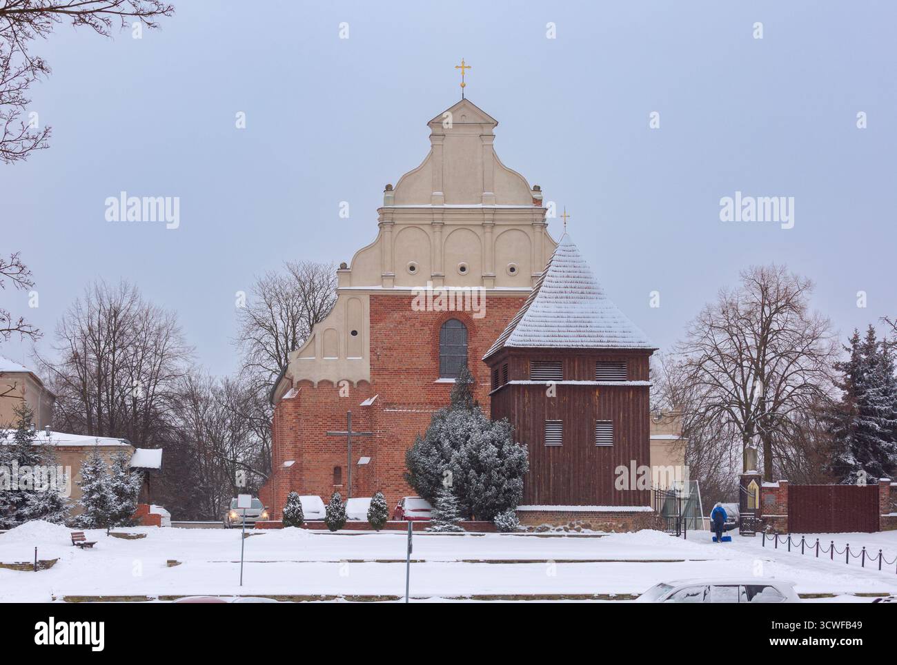 Église Saint-Jean de Jérusalem hors des murs à Poznan Pologne pendant la saison d'hiver avec la neige Banque D'Images