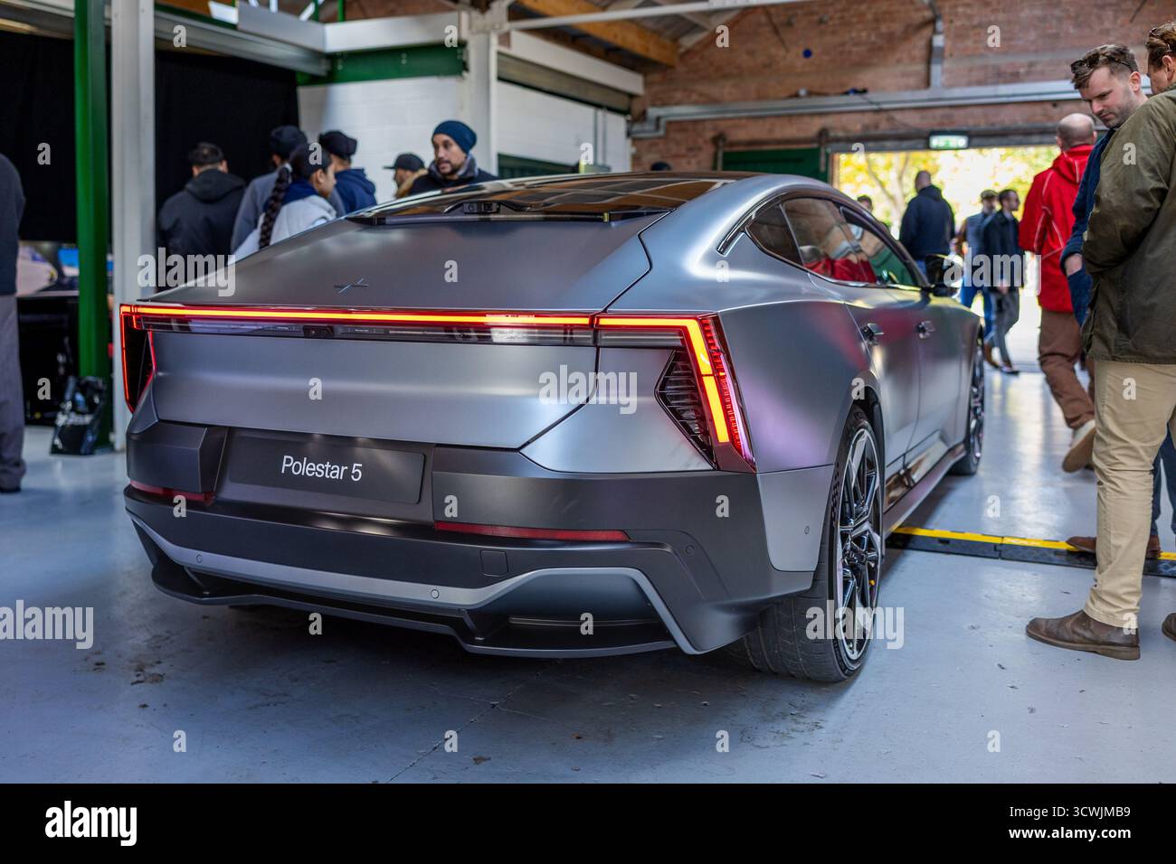 Polestar 5, exposé au Bicester Motion Scramble qui s'est tenu le 5 octobre 2025. Banque D'Images