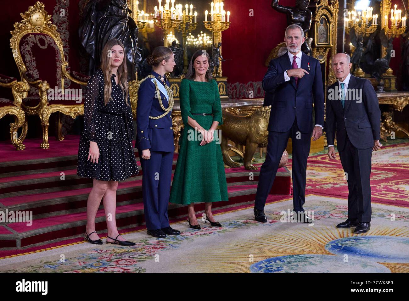 Madrid, Espagne. 12 octobre 2025. Le roi Felipe VI d'Espagne et la reine Letizia d'Espagne, la princesse héritière Léonor d'Espagne et la princesse Sofia d'Espagne assistent à une réception au Palais Royal le 12 octobre 2025 à Madrid, en Espagne, assistent à une réception au Palais Royalpendant la Dia de la Hispanidad, la fête nationale d'Espagne, à Madrid, le dimanche 12 octobre 2025. Crédit : CORDON PRESS/Alamy Live News Banque D'Images