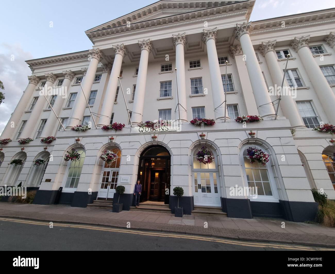 Hôtel Queens à Cheltenham Glos Angleterre Royaume-Uni - Image de stock capturée avec un smartphone