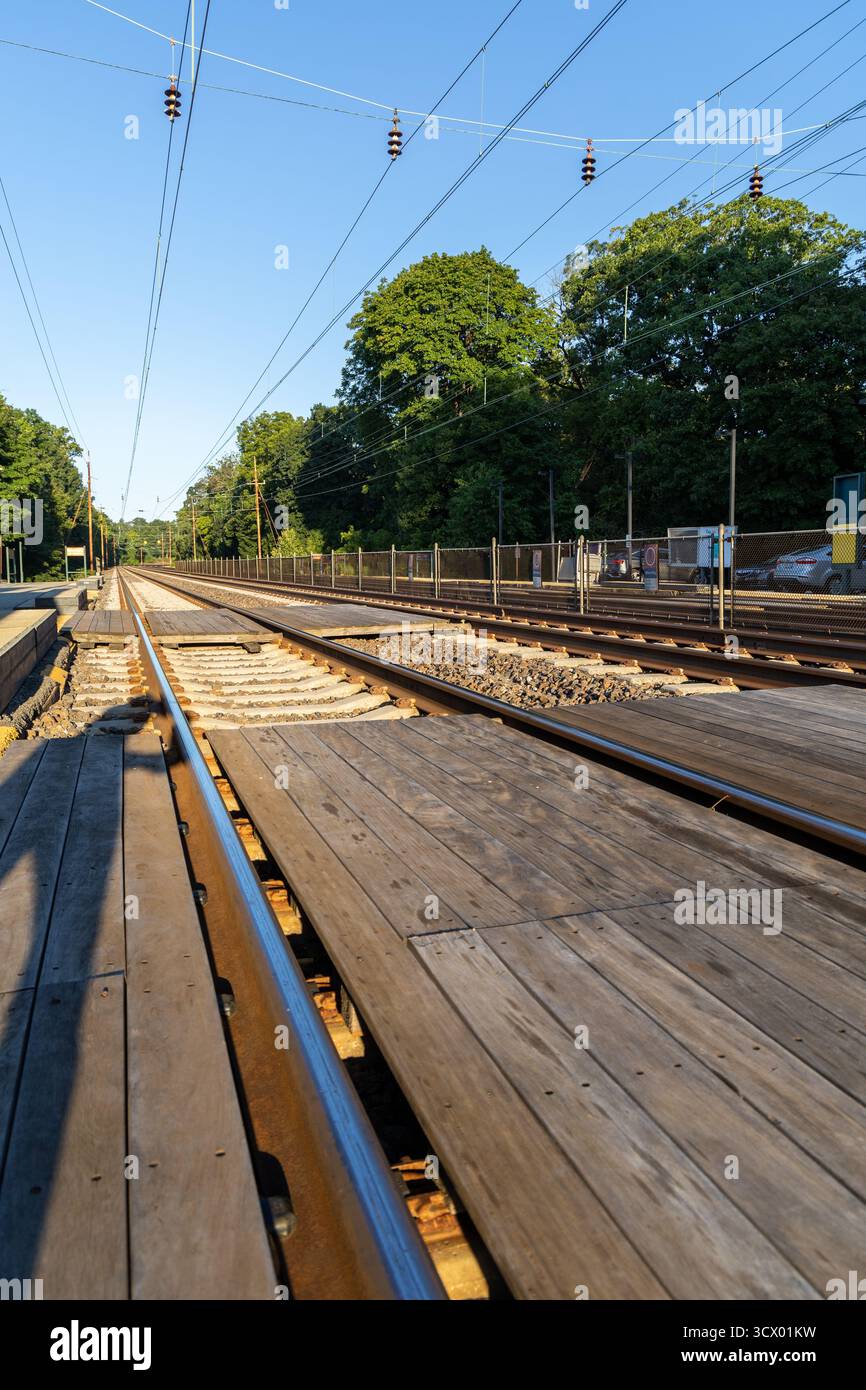 Les voies ferrées du Devon sont en bois et le ciel est bleu, Philadelphie, USA Banque D'Images Les voies ferrées du Devon sont en bois et le ciel est bleu, Philadelphie, USA Banque D'Images