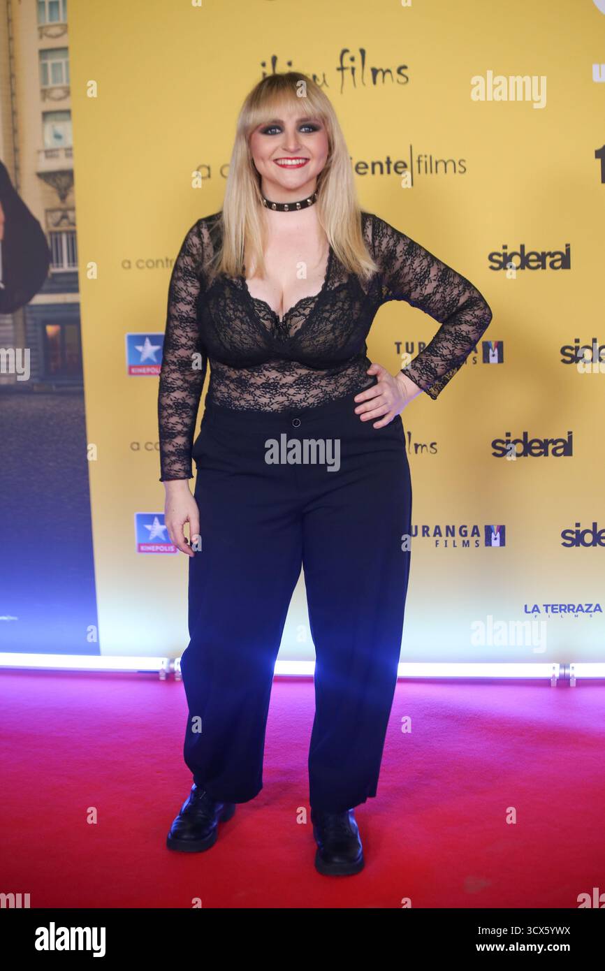 Madrid, Espagne, le 13 octobre 2025 : L'actrice Helena Lanza pose pour les médias lors de la première Photocall 'le dîner' le 13 octobre 2025, au Kinépolis Ciudad de la IMAX à Madrid, Espagne. Crédit : Alberto Brevers / Alamy Live News. Banque D'Images