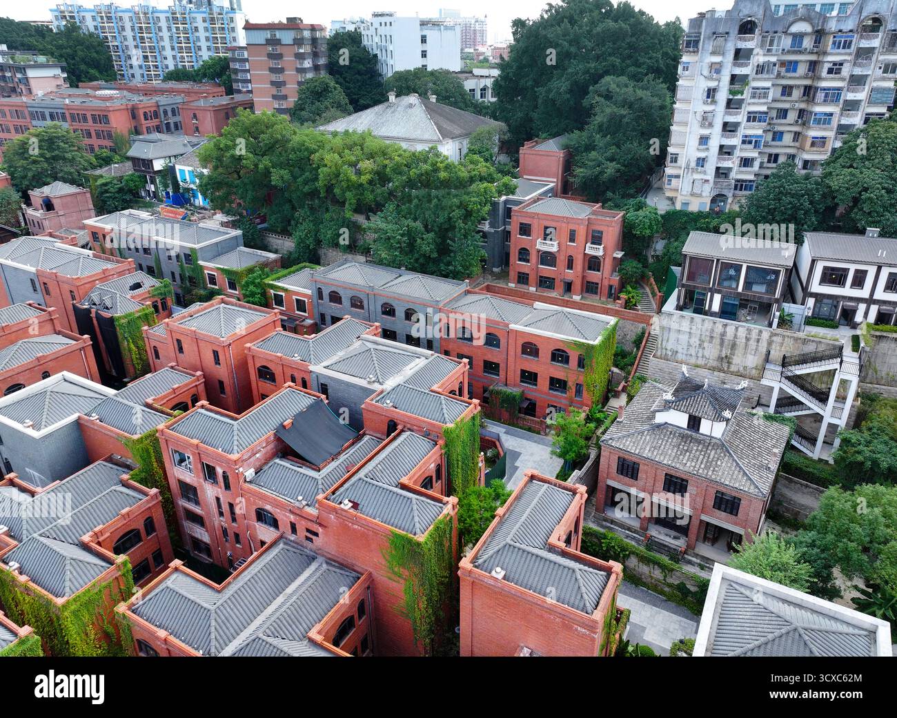 Photographie aérienne de l'île de Zhongzhou dans le district commercial de la montagne de Yantai, ville de Fuzhou, province de Fujian Banque D'Images