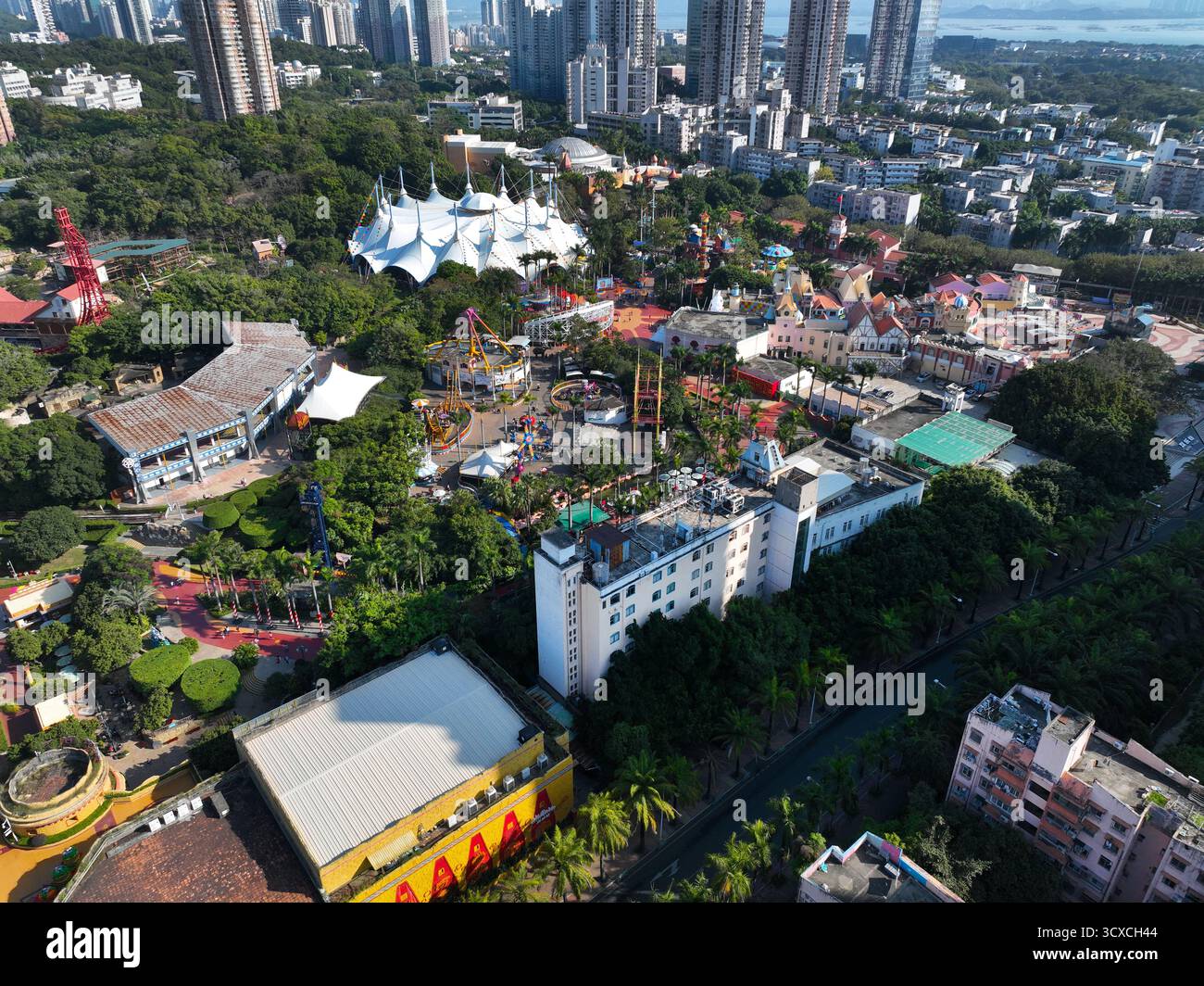 Photographie aérienne d'OCT Happy Valley dans le district de Nanshan, Shenzhen, province du Guangdong Banque D'Images