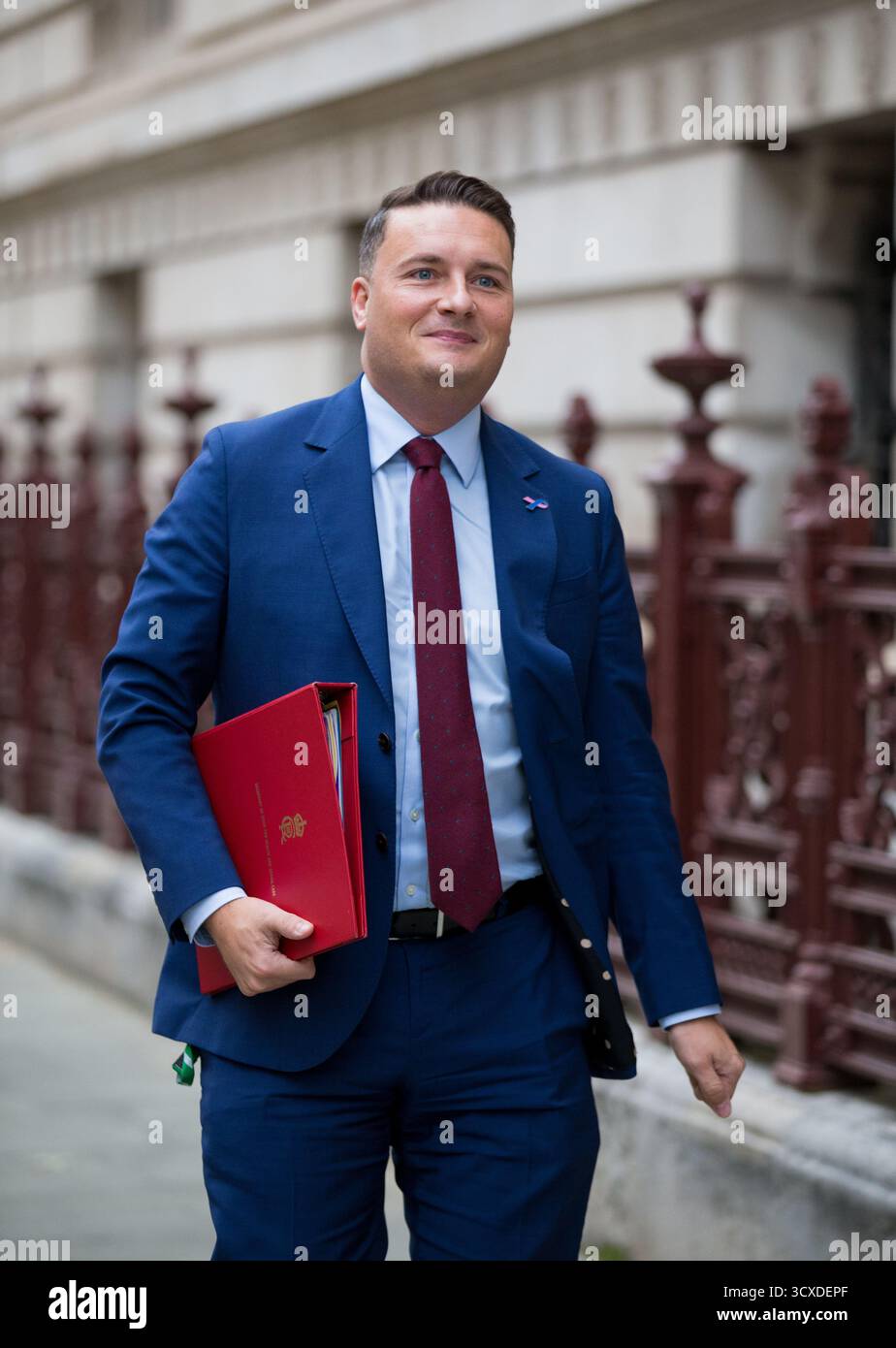 Londres, Royaume-Uni. 14 octobre 2025. Wes Streeting, secrétaire d'État à la santé et aux soins sociaux assister à la réunion hebdomadaire du Cabinet crédit : Richard Lincoln/Alamy Live News Banque D'Images