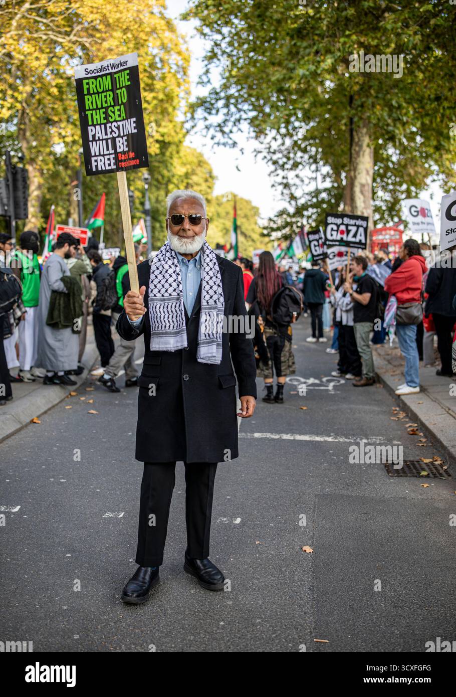 LONDRES, ROYAUME-UNI. 11 octobre 2025. Manifestants palestiniens participant à la manifestation Pro Palestine. Crédit : Ian Humphreys Banque D'Images