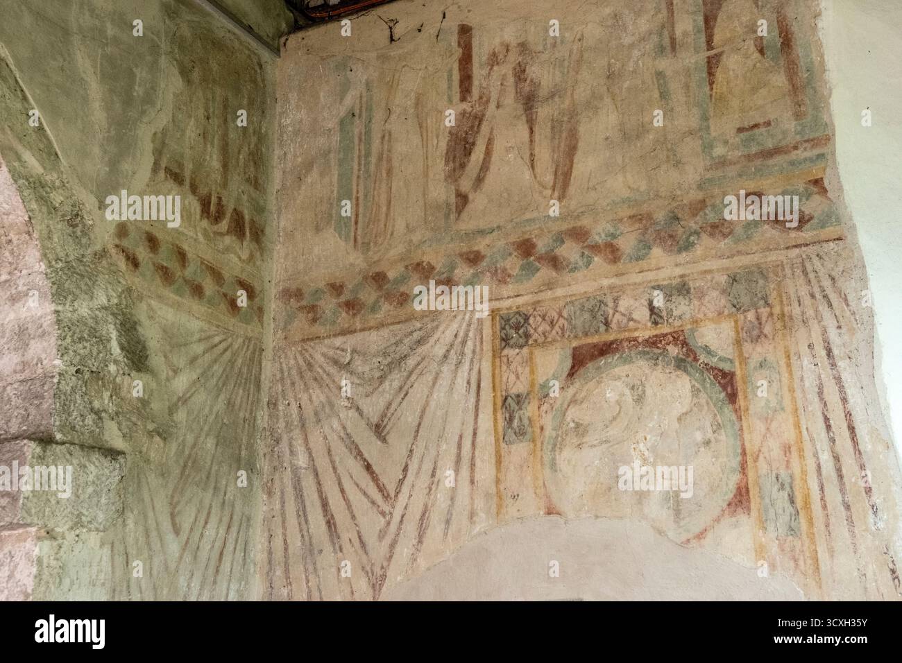 Église anglo-saxonne de Corhampton, 11ème siècle construite vers 1020 intérieur de cette église anglicane classée Grade 1. L'église est l'une des rares qui n'ont pas été dédiées à un Saint. Peintures murales médiévales. Corhampton, Hampshire, Angleterre années 2025 2020 Royaume-Uni HOMER SYKES Banque D'Images
