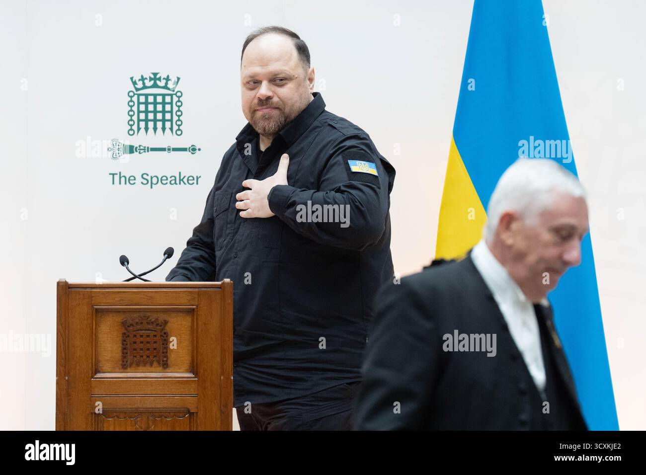 Ruslan Stefanchuk, président de la Verkhovna Rada d’Ukraine, s’adresse aux députés et à leurs pairs dans les chambres du Parlement, à Londres, alors qu’un drone conçu par l’Iran et abattu et capturé par l’armée ukrainienne est exposé au Palais de Westminster. Date de la photo : mercredi 15 octobre 2025. Banque D'Images