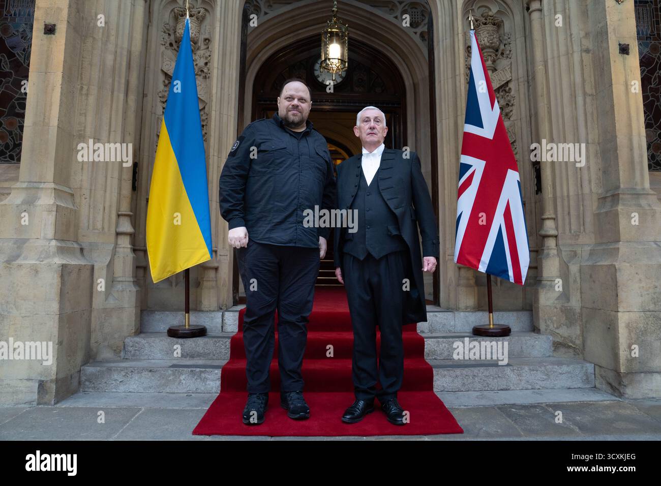 Ruslan Stefanchuk, président de la Verkhovna Rada d’Ukraine, s’adresse aux députés et à leurs pairs dans les chambres du Parlement, à Londres, alors qu’un drone conçu par l’Iran et abattu et capturé par l’armée ukrainienne est exposé au Palais de Westminster. Date de la photo : mercredi 15 octobre 2025. Banque D'Images