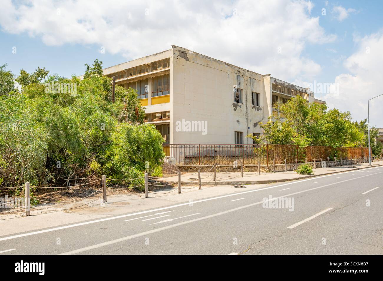 La région de Varosha de Famagouste Chypre-Nord. Une ville abandonnée après le coup d'État et l'invasion de 1974 Banque D'Images