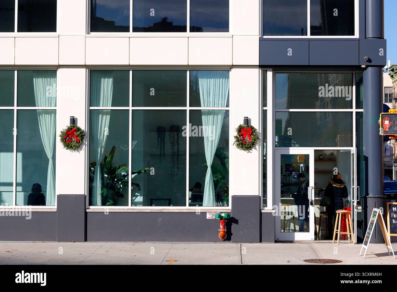 Cha &, 51 Essex St, New York, NYC devanture d'un café de thé dans le Lower East Side de Manhattan. Banque D'Images