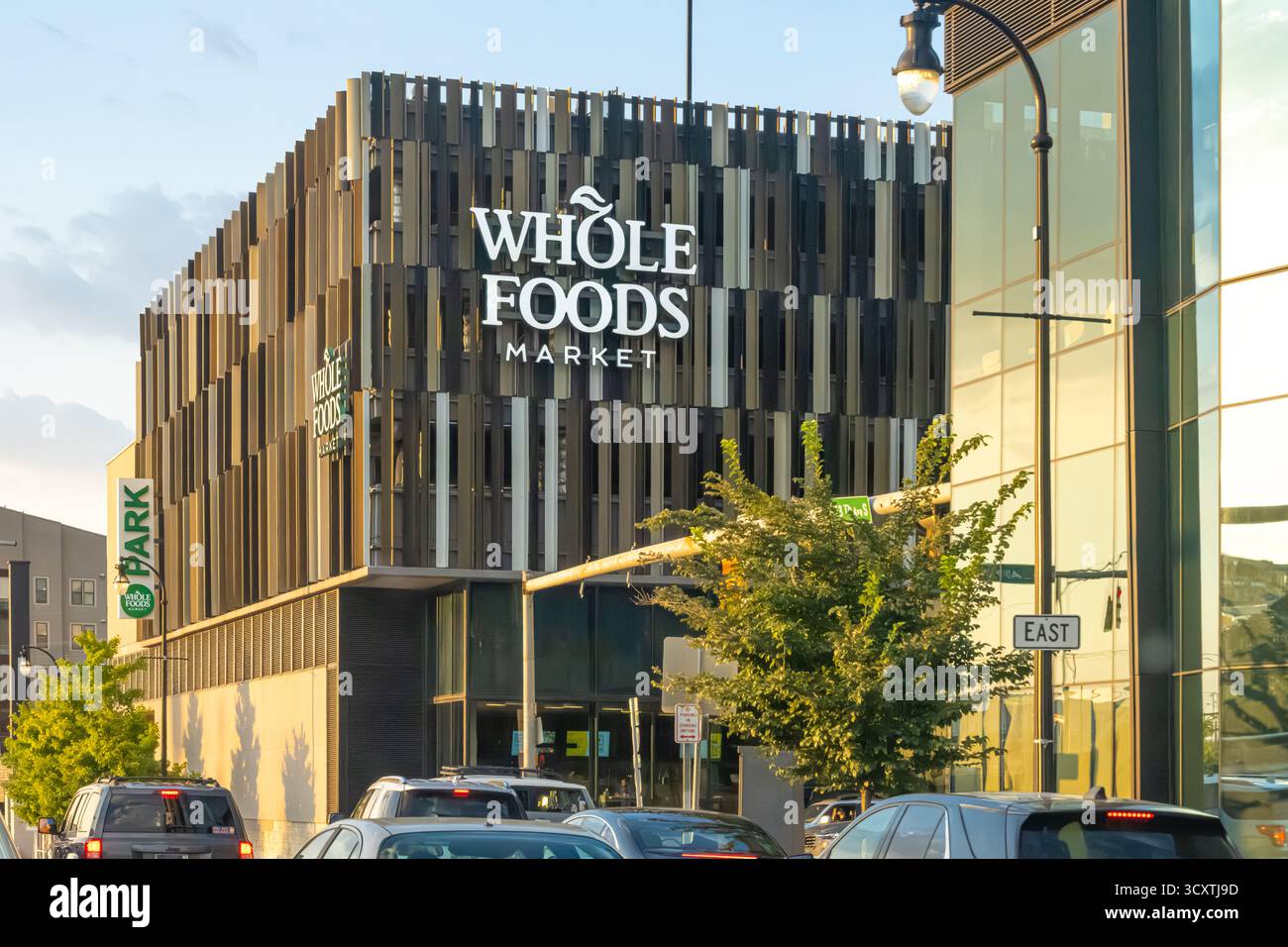 Whole Foods Market au coucher du soleil dans le centre-ville de Nashville, Tennessee. (ÉTATS-UNIS) Banque D'Images