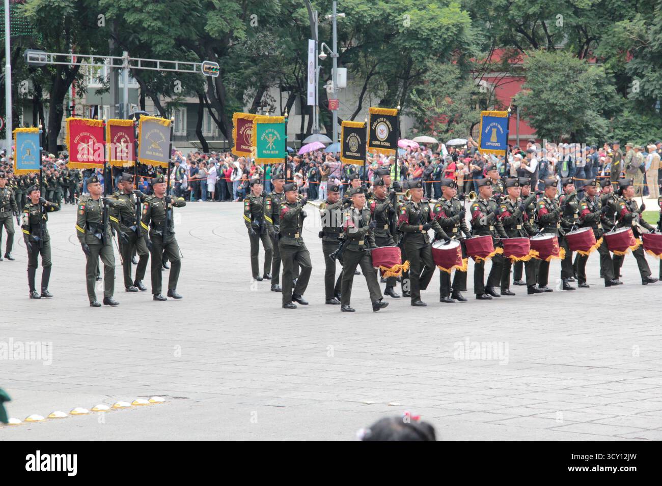 Mexico, Mexique - 16 septembre 2025 : défilé militaire à Mexico avec l'armée, la marine, l'armée de l'air et la garde nationale pour célébrer l'indépendance Banque D'Images