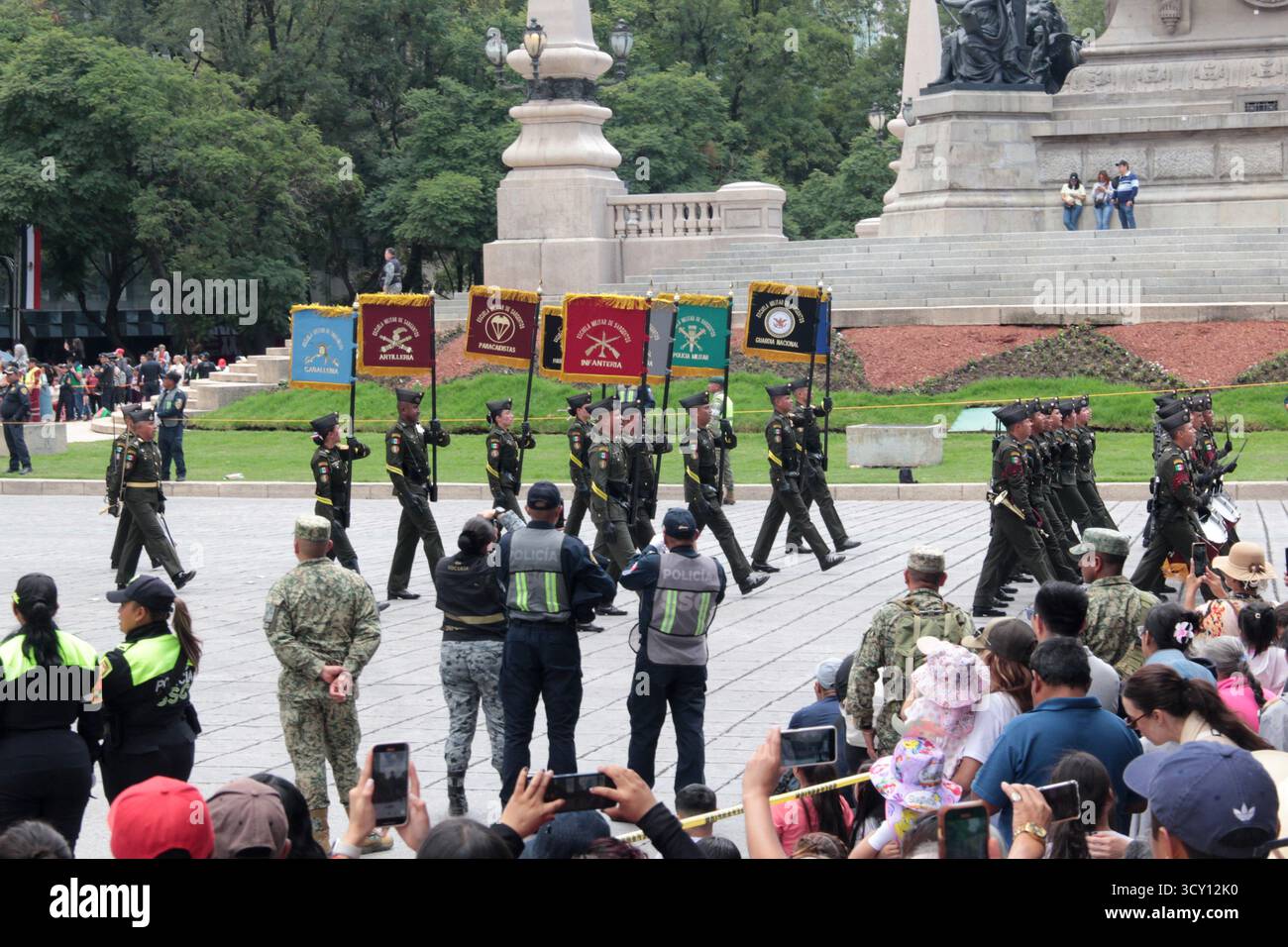 Mexico, Mexique - 16 septembre 2025 : défilé militaire à Mexico avec l'armée, la marine, l'armée de l'air et la garde nationale pour célébrer l'indépendance Banque D'Images
