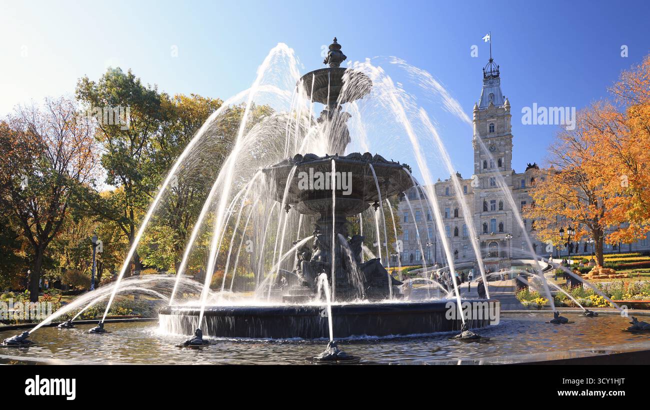 Parlement de Québec avec la Fontaine de Tourny au premier plan, Canada Banque D'Images