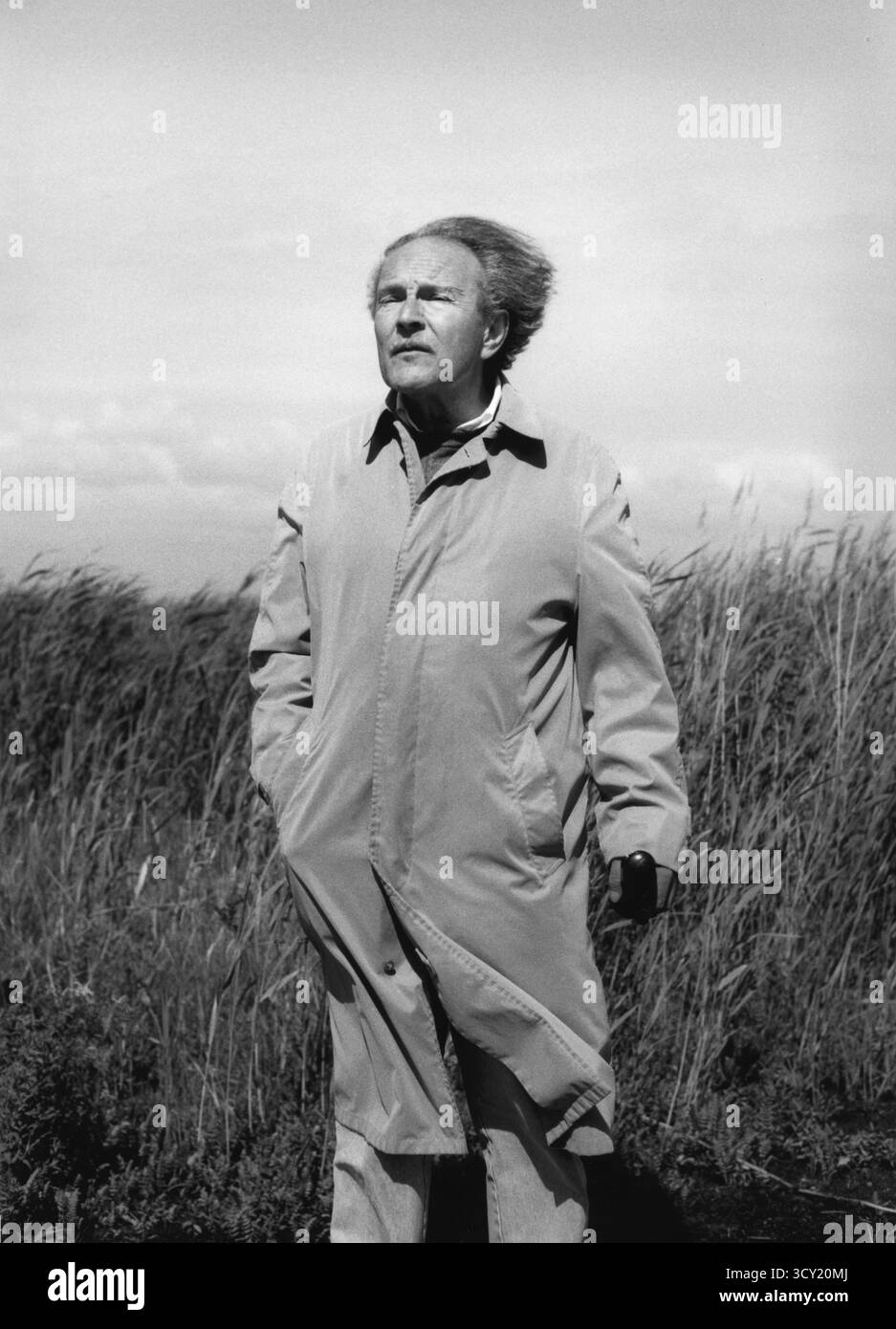 L'écrivain Peter Kurzeck lors d'un séjour boursier à la 'Syltquellen', une usine d'embouteillage d'eau minérale, sur l'île de Sylt Banque D'Images