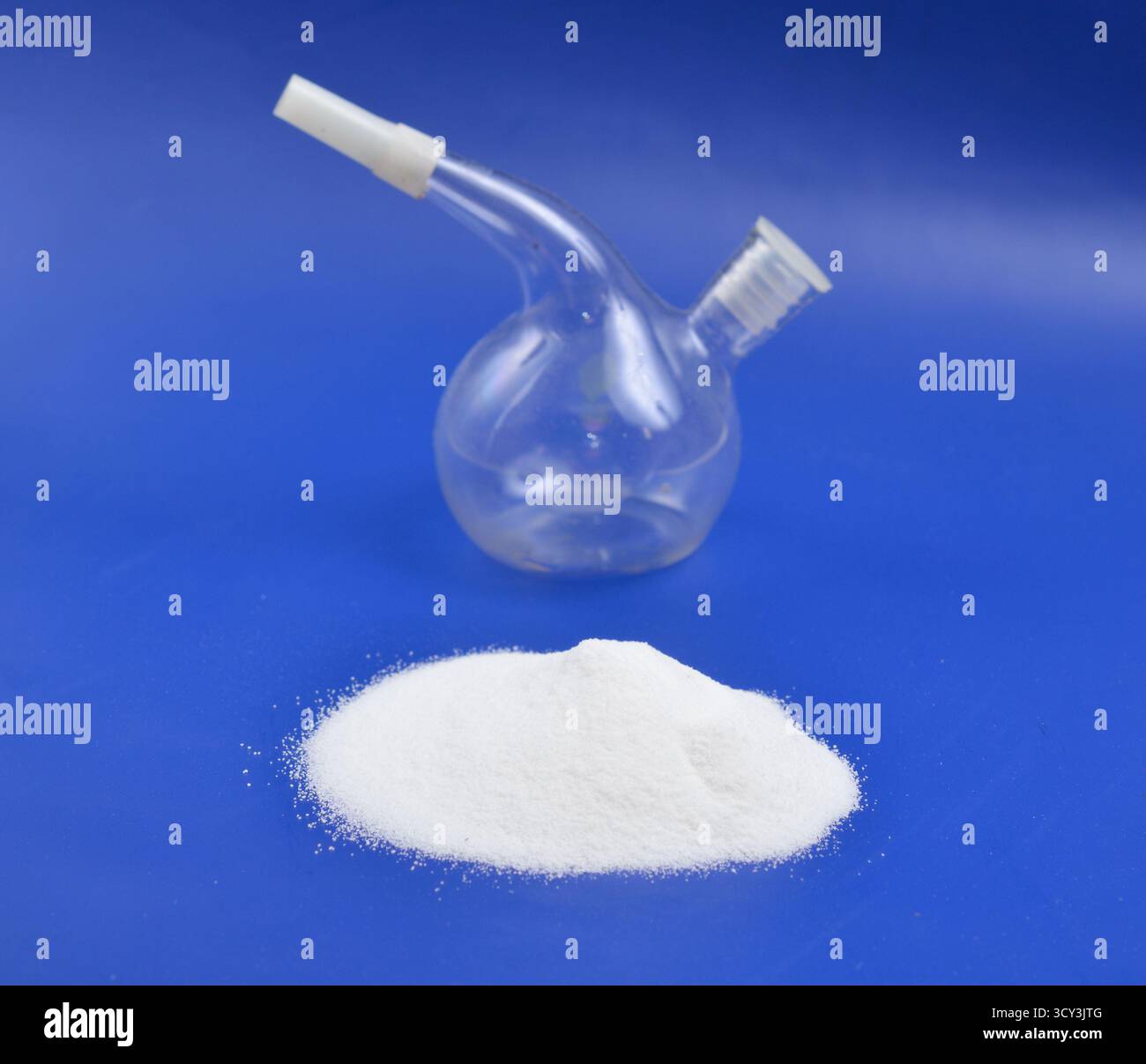 L'acide fumarique est un composé organique de formule HO2CCH-CHCO2H Banque D'Images