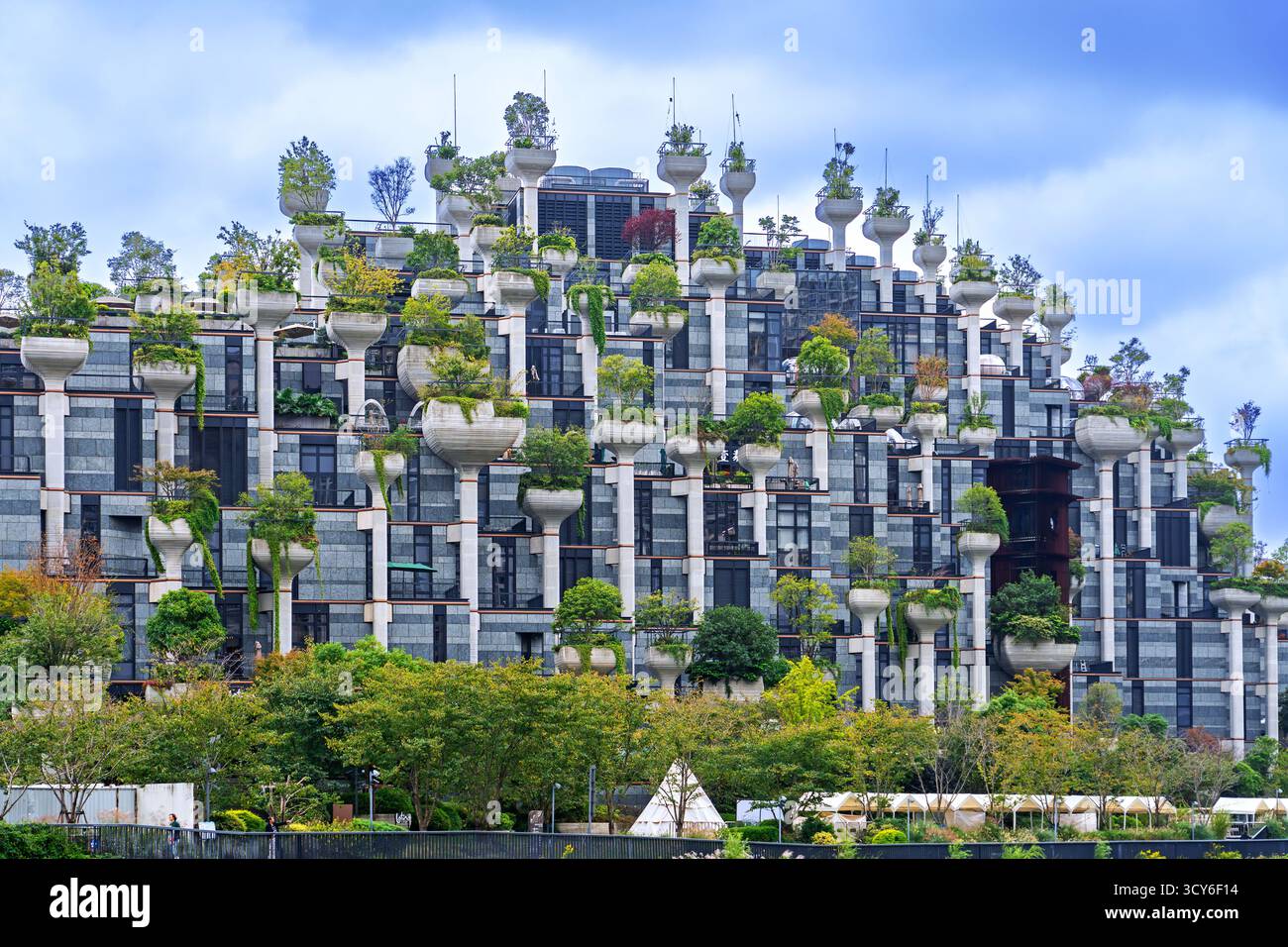 1000 arbres centre commercial Tian an Qianshu par l'architecte britannique Thomas Heatherwick dans le quartier Putuo de la ville Shanghai, Chine Banque D'Images