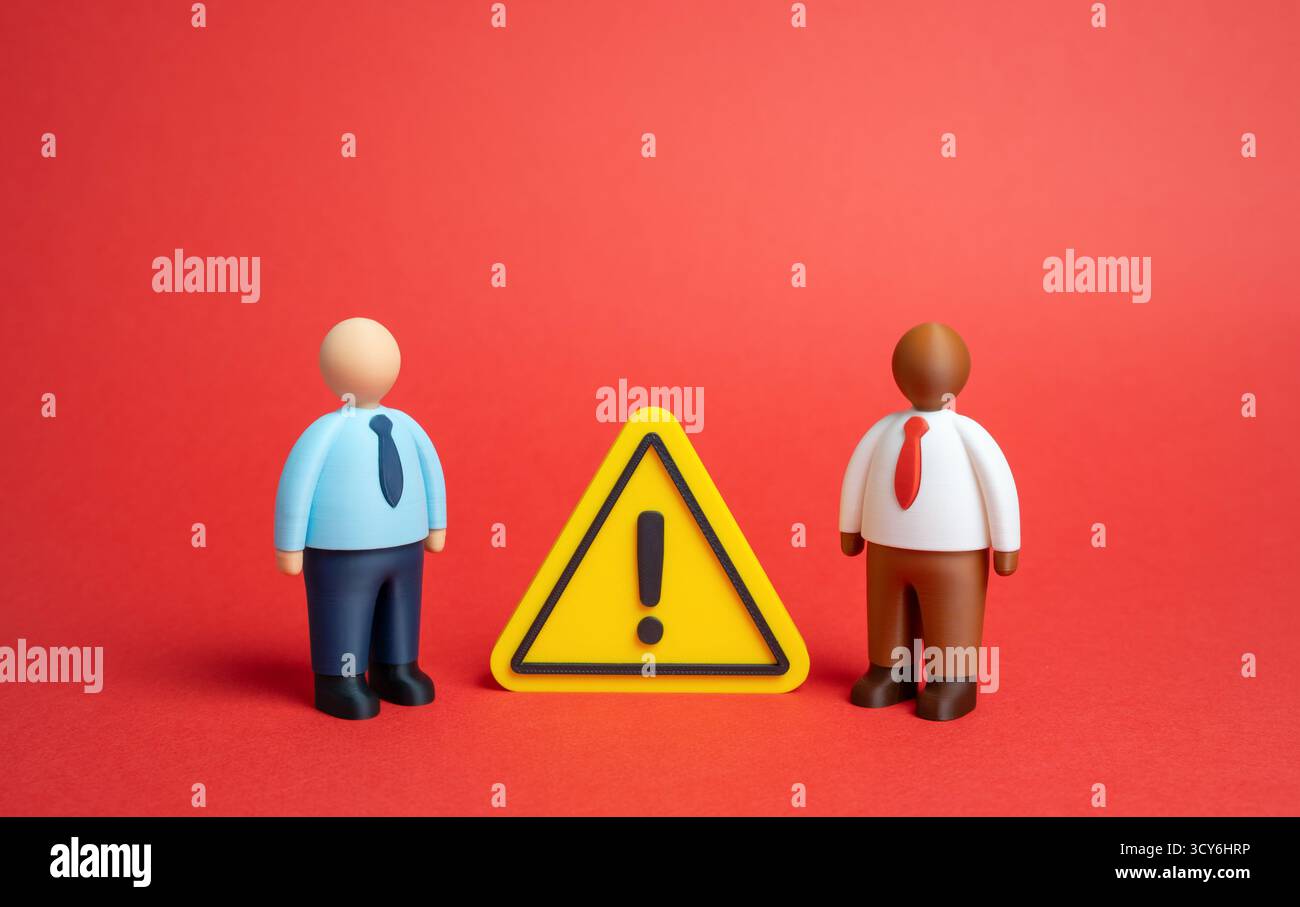 Tensions entre les employés de l'entreprise. Conflits, problèmes non résolus et plaintes. Besoin de renégocier un contrat. Conflit en milieu de travail et négociation pr Banque D'Images