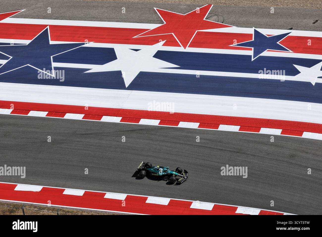 Austin, États-Unis. 17 octobre 2025. Fernando Alonso (ESP) Aston Martin F1 Team AMR25. 17.10.2025. Formula 1 World Championship, Rd 19, United States Grand Prix, Austin, Texas, USA, Sprint Qualifying Day Credit : James Moy/Alamy Live News Banque D'Images