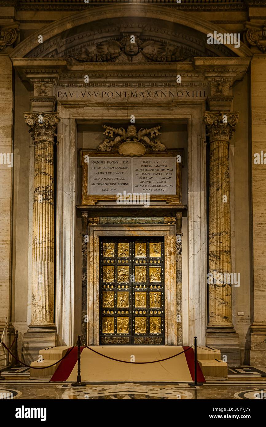 La porte Sainte du Vatican Banque D'Images