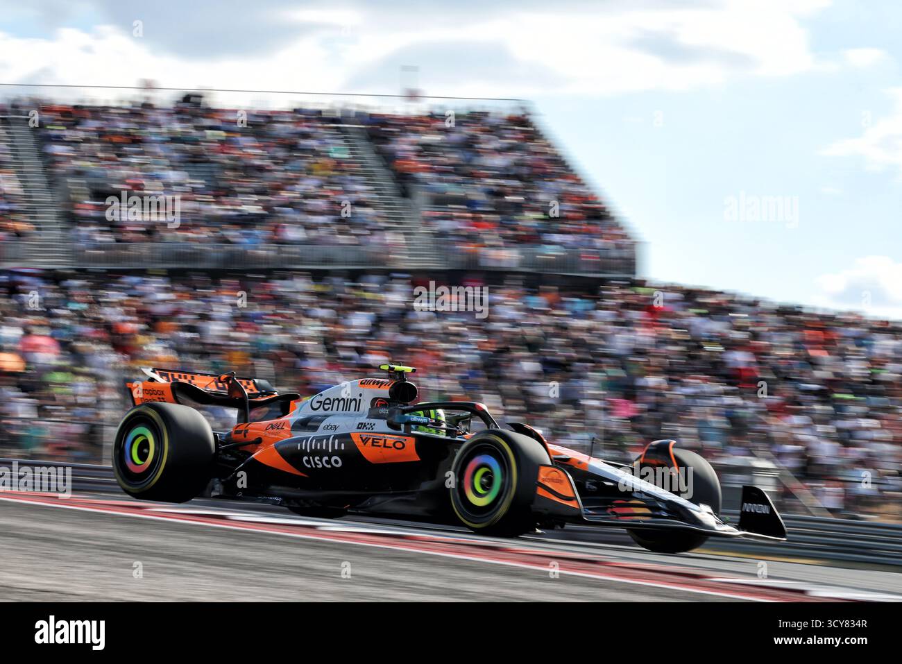 Austin, États-Unis. 17 octobre 2025. Lando Norris (GBR) McLaren MCL39. 17.10.2025. Formula 1 World Championship, Rd 19, United States Grand Prix, Austin, Texas, USA, Sprint Qualifying Day Credit : James Moy/Alamy Live News Banque D'Images