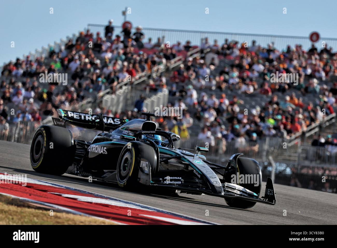 Austin, États-Unis. 17 octobre 2025. George Russell (GBR) Mercedes AMG F1 W16. 17.10.2025. Formula 1 World Championship, Rd 19, United States Grand Prix, Austin, Texas, USA, Sprint Qualifying Day Credit : James Moy/Alamy Live News Banque D'Images