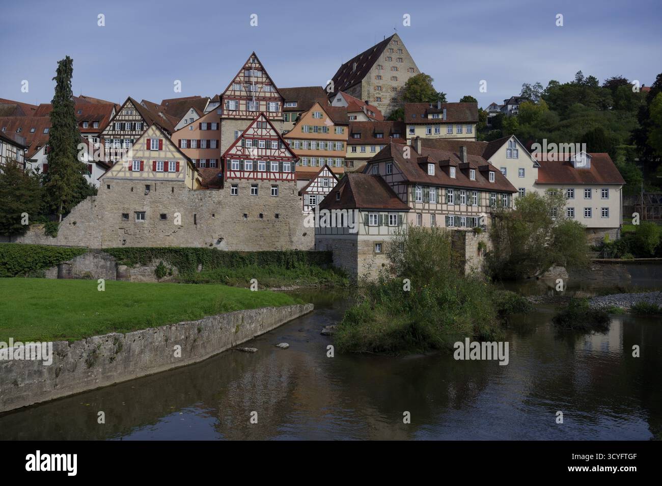 Vue depuis Grasboedele de Neubausaal et Haellisch-Fraenkisches Museum, HFM, Altstadt, Fachwerk, maison à colombages, Kochertal, Kocher, Hohenlohe, Bad Banque D'Images