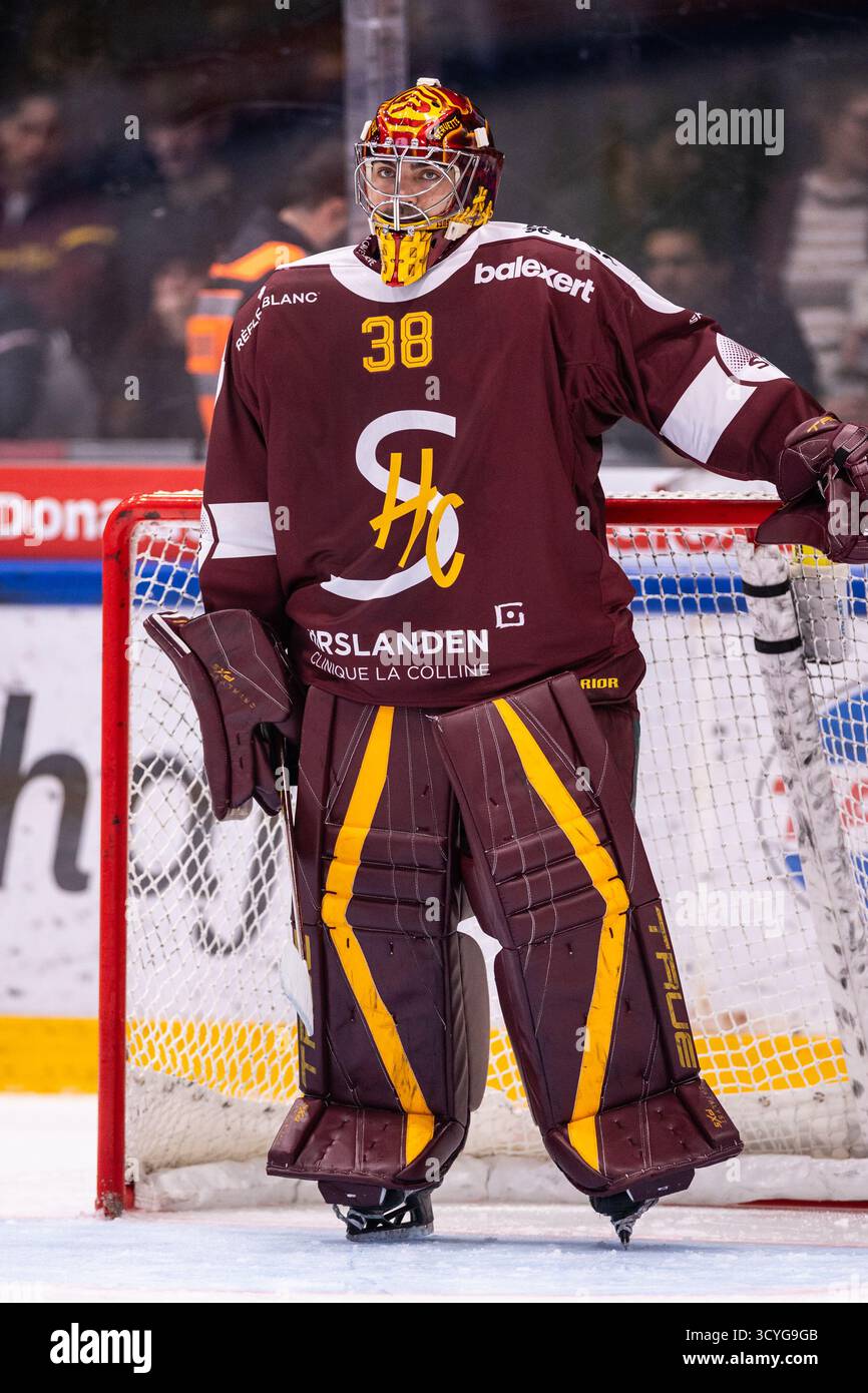 18/10/2025, les Acacias, les Vernets, NL : Genève-Servette HC - SC Bern, #38 gardien Stéphane Charlin (Servette) Banque D'Images