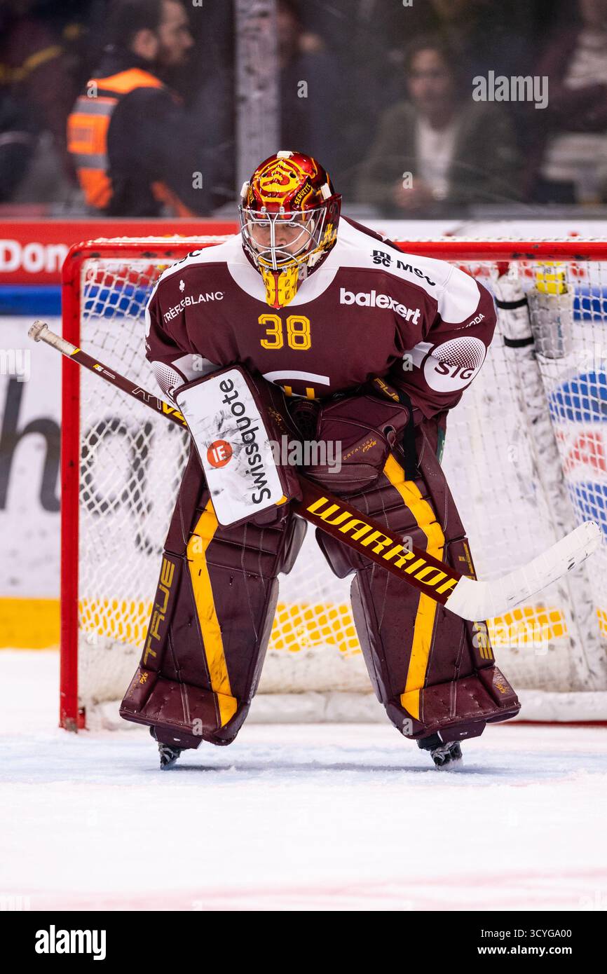 18/10/2025, les Acacias, les Vernets, NL : Genève-Servette HC - SC Bern, #38 gardien Stéphane Charlin (Servette) Banque D'Images