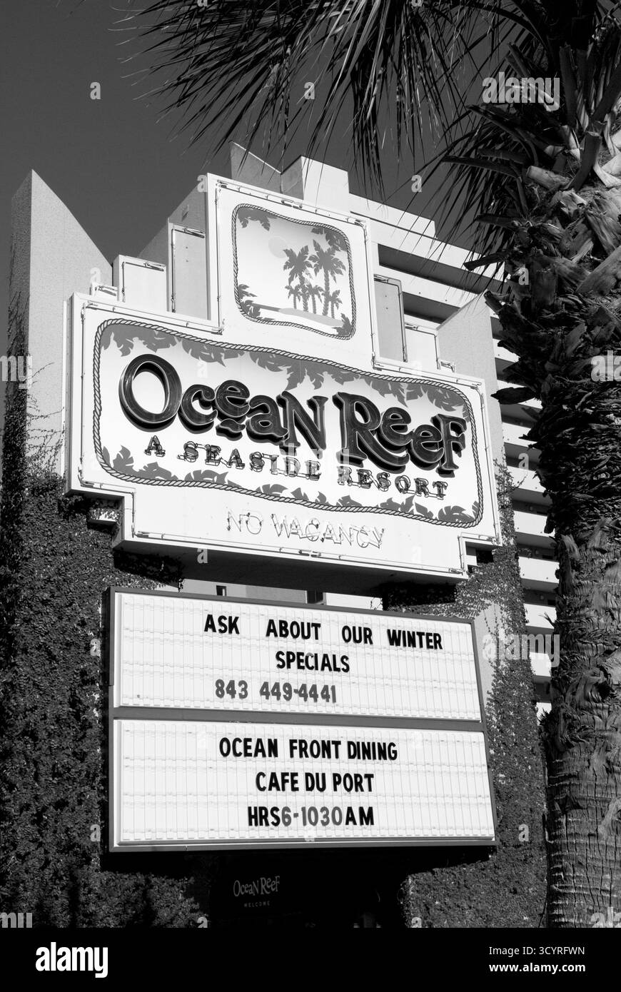Gros plan du panneau Ocean Reef Hotel à Myrtle Beach, Caroline du Sud, États-Unis. Banque D'Images
