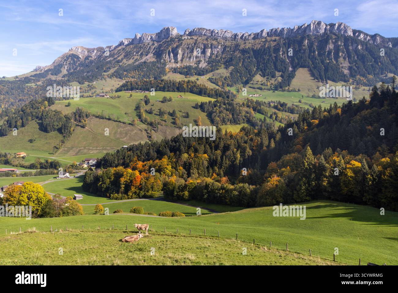Le charmant village de Flühli dans la magnifique biosphère UNESCO Entlebuch, canton de Lucerne, Suisse Banque D'Images