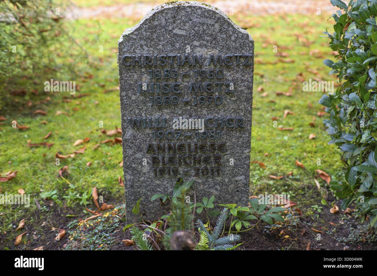Tombe, pierre tombale, Willi Bleicher, combattant de la résistance allemande contre le national-socialisme, plus tard chef du syndicat IG Metall au Bade-Wuertemberg Banque D'Images